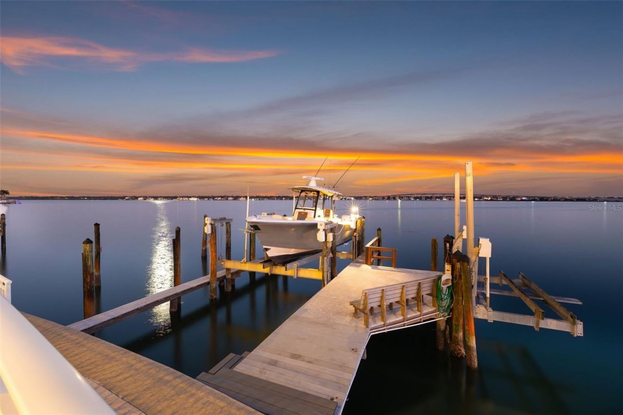 2165 Louisa Drive, Belleair Beach, FL 33786 Photo