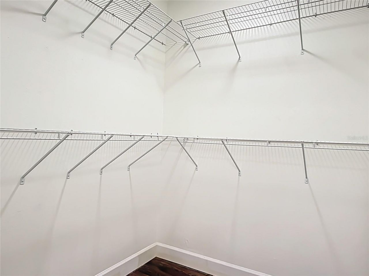 3668 Parkridge Circle, Unit 28-201, Sarasota, FL 34243 Photo