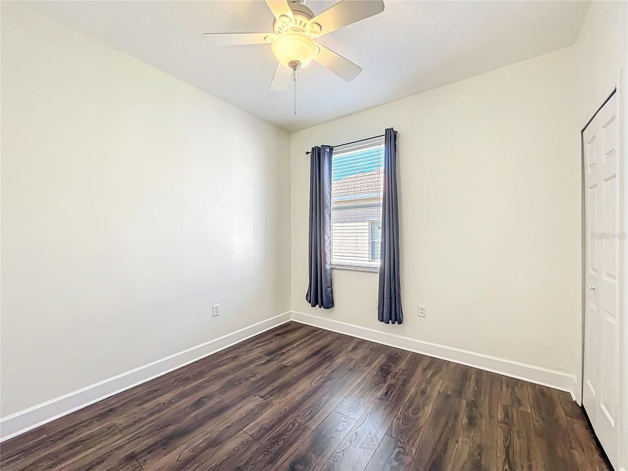 3668 Parkridge Circle, Unit 28-201, Sarasota, FL 34243 Photo