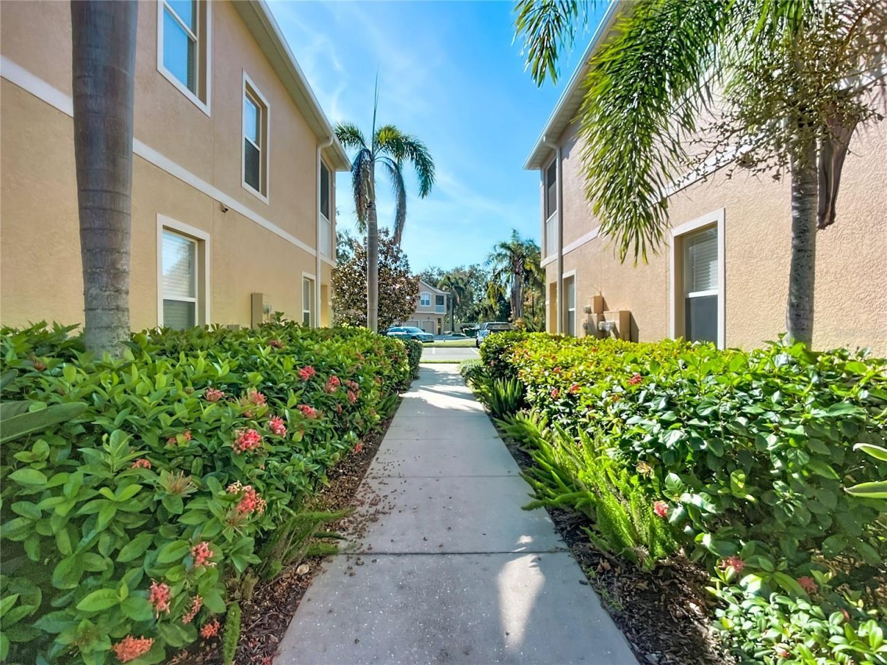 3668 Parkridge Circle, Unit 28-201, Sarasota, FL 34243 Photo