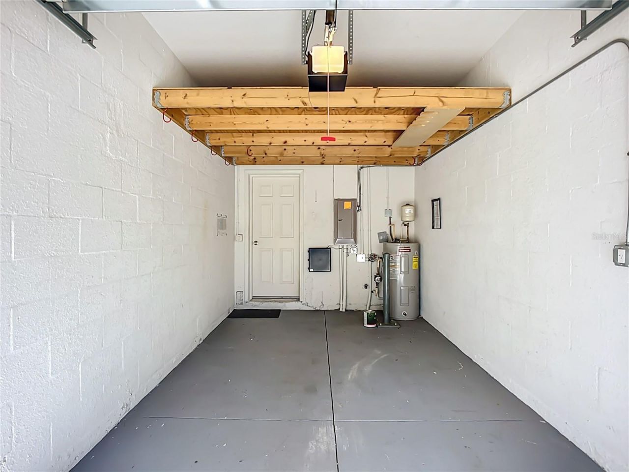 3668 Parkridge Circle, Unit 28-201, Sarasota, FL 34243 Photo