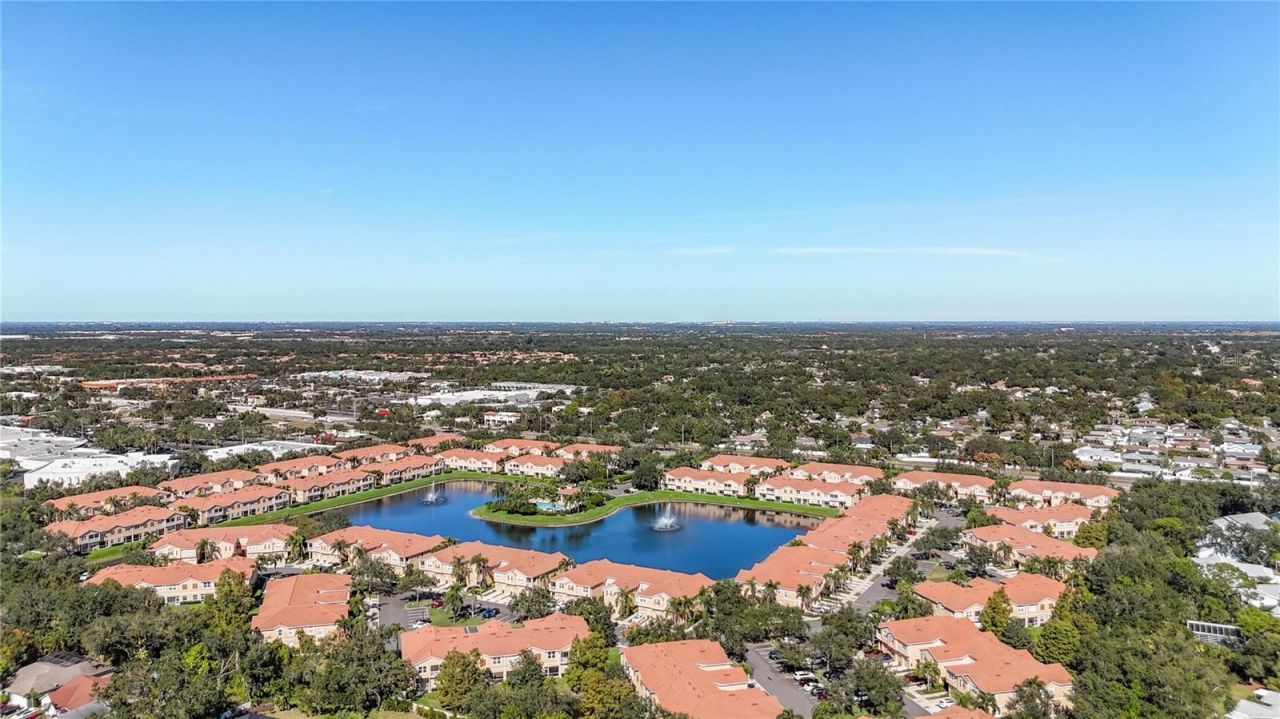 3668 Parkridge Circle, Unit 28-201, Sarasota, FL 34243 Photo