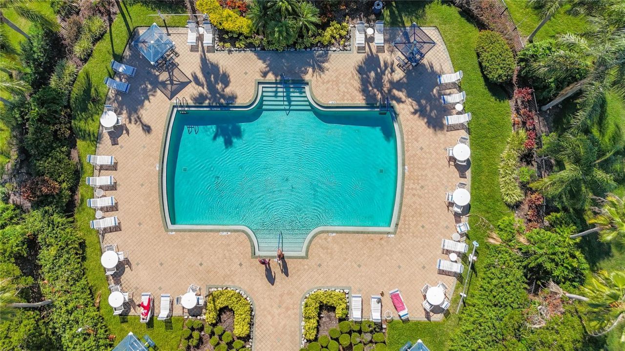 3668 Parkridge Circle, Unit 28-201, Sarasota, FL 34243 Photo