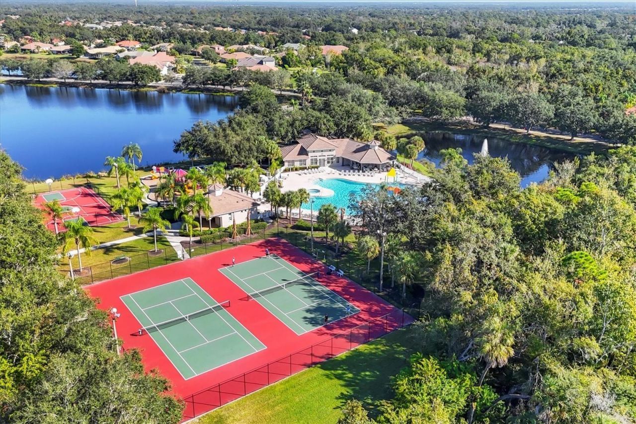 13046 Peregrin Circle, Bradenton, FL 34212 Photo