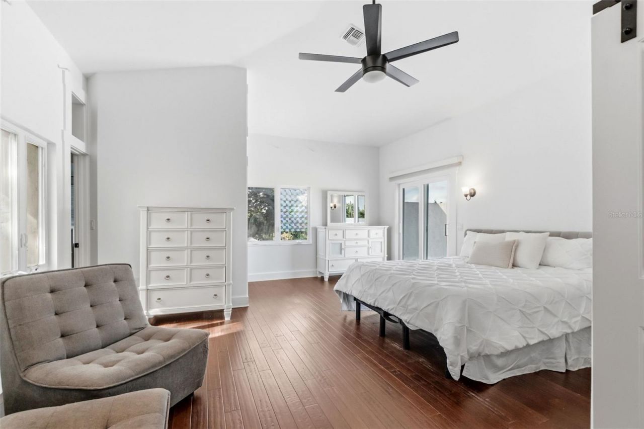 3410 S School Avenue, Sarasota, FL 34239 Photo