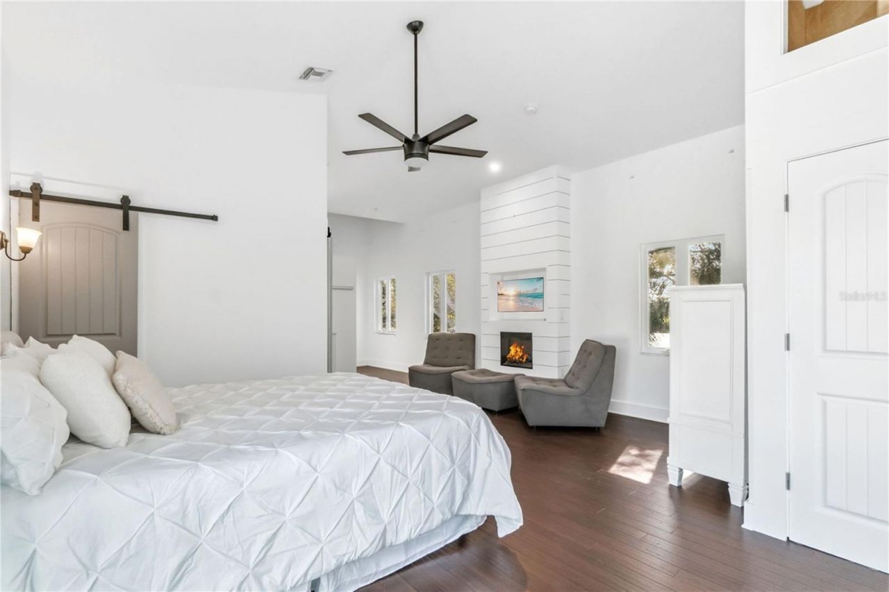 3410 S School Avenue, Sarasota, FL 34239 Photo