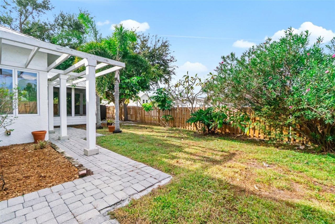 3410 S School Avenue, Sarasota, FL 34239 Photo