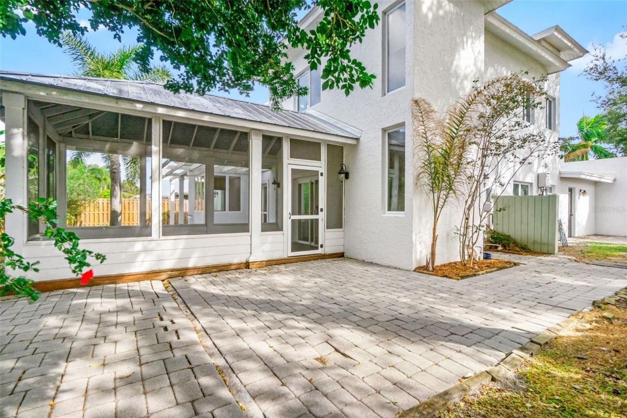 3410 S School Avenue, Sarasota, FL 34239 Photo