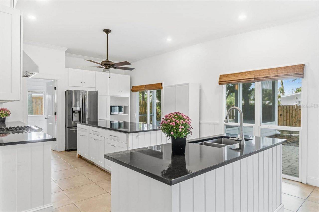 3410 S School Avenue, Sarasota, FL 34239 Photo