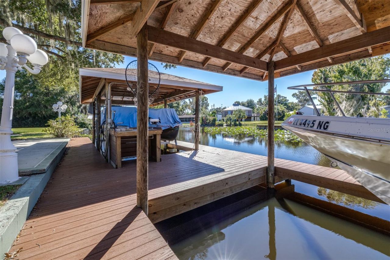 623 Racoon Lane, Lorida, FL 33857 Photo