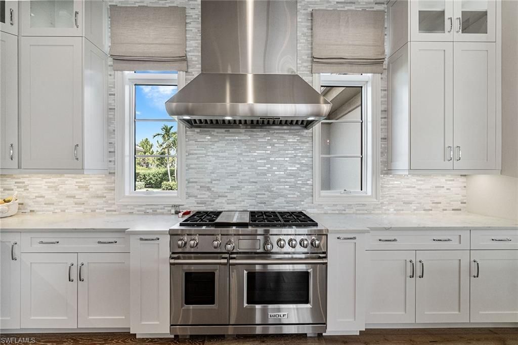 6188 Freemont Dr, Naples, FL 34119 Photo