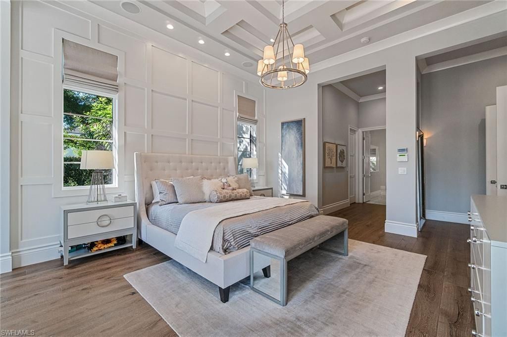 6188 Freemont Dr, Naples, FL 34119 Photo