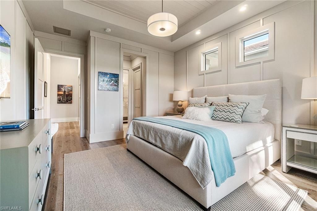 6188 Freemont Dr, Naples, FL 34119 Photo