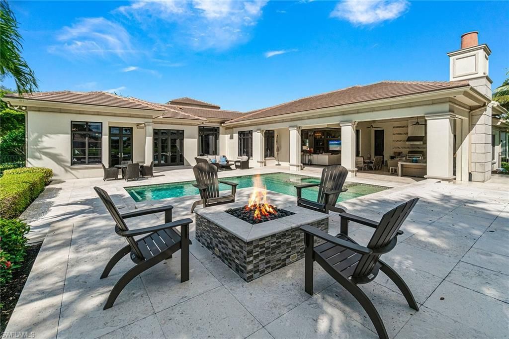 6188 Freemont Dr, Naples, FL 34119 Photo