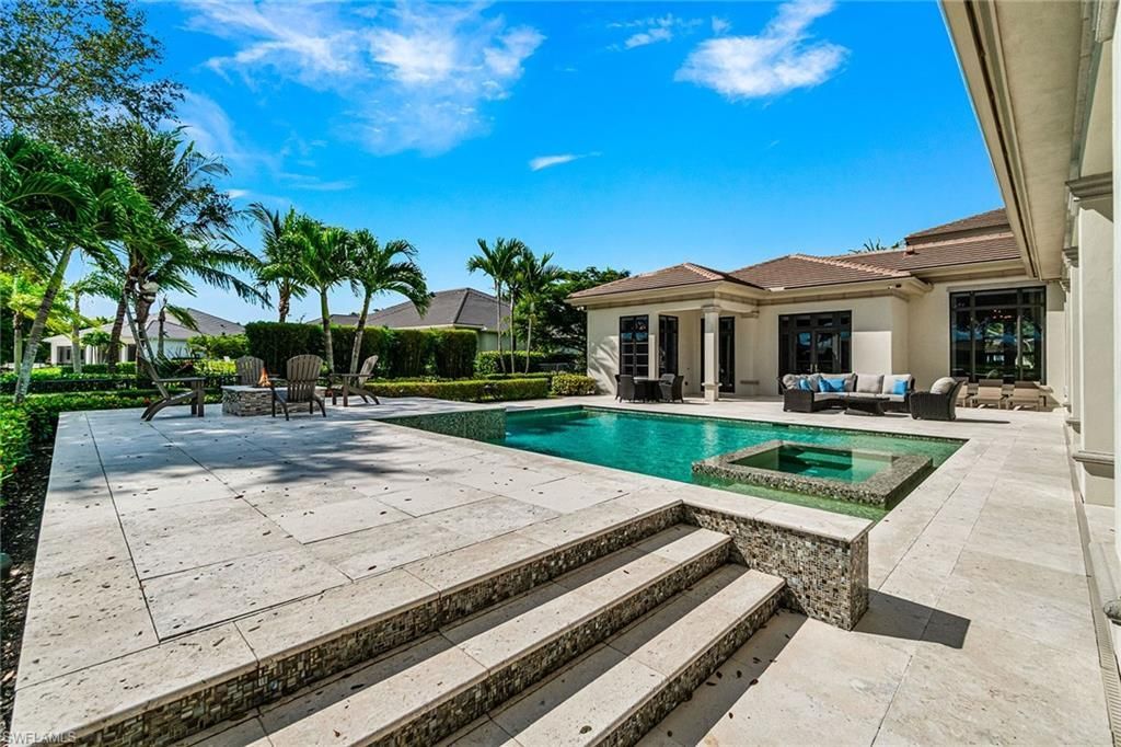 6188 Freemont Dr, Naples, FL 34119 Photo