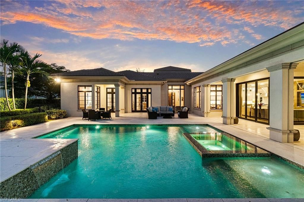 6188 Freemont Dr, Naples, FL 34119 Photo