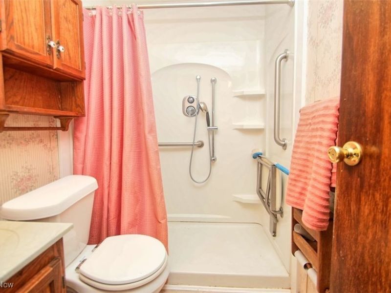 297 Abbe Road N, Elyria, OH 44035 Photo 13