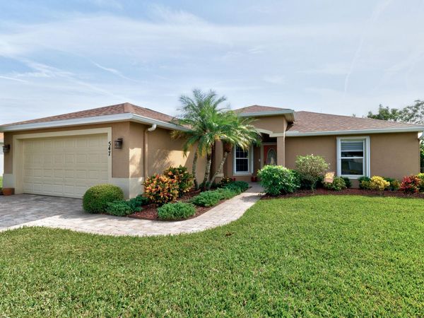 547 High Hawk Circle, Vero Beach, FL 32962