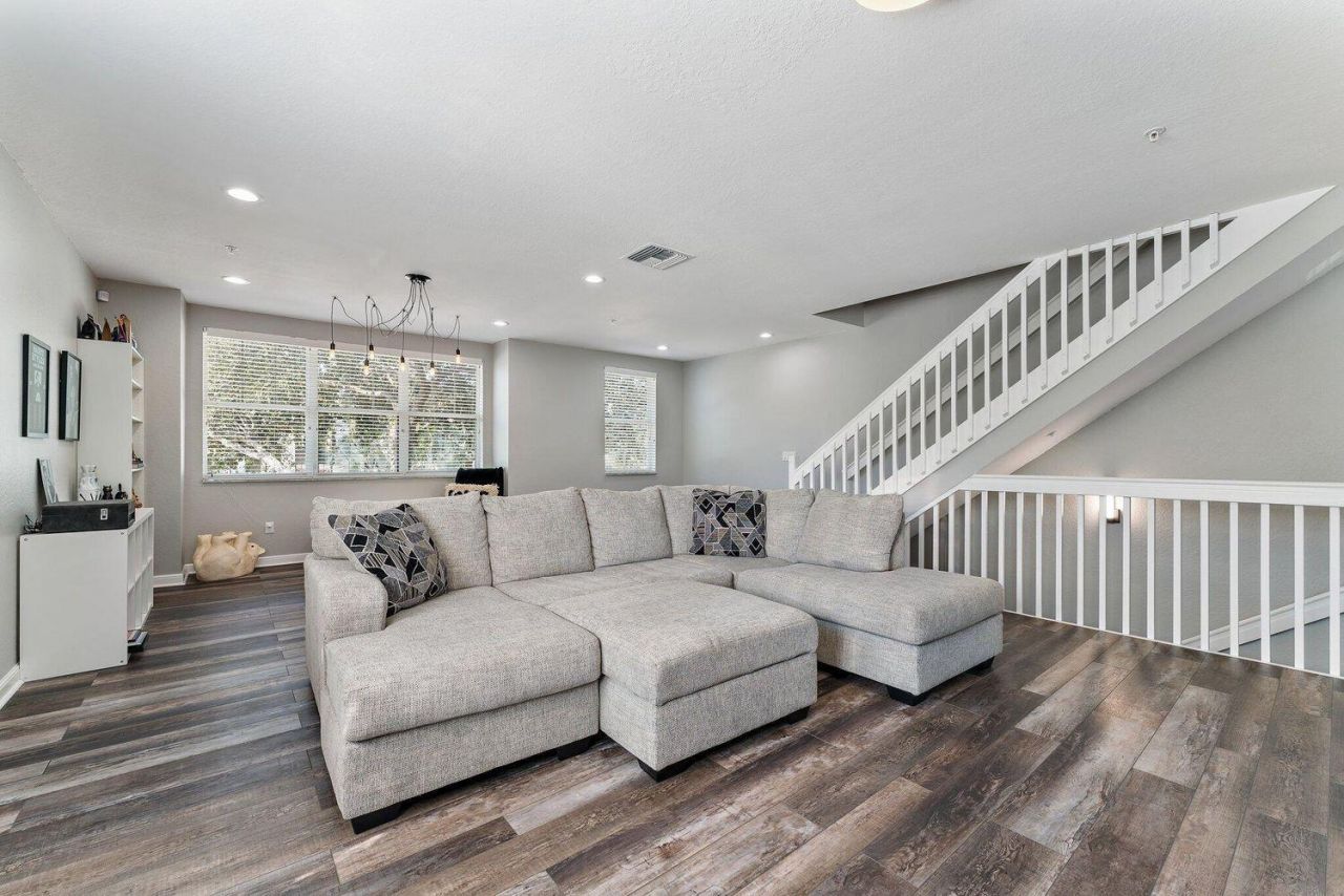 500 Pacific Grove Drive, Unit 8, West Palm Beach, FL 33401 Photo