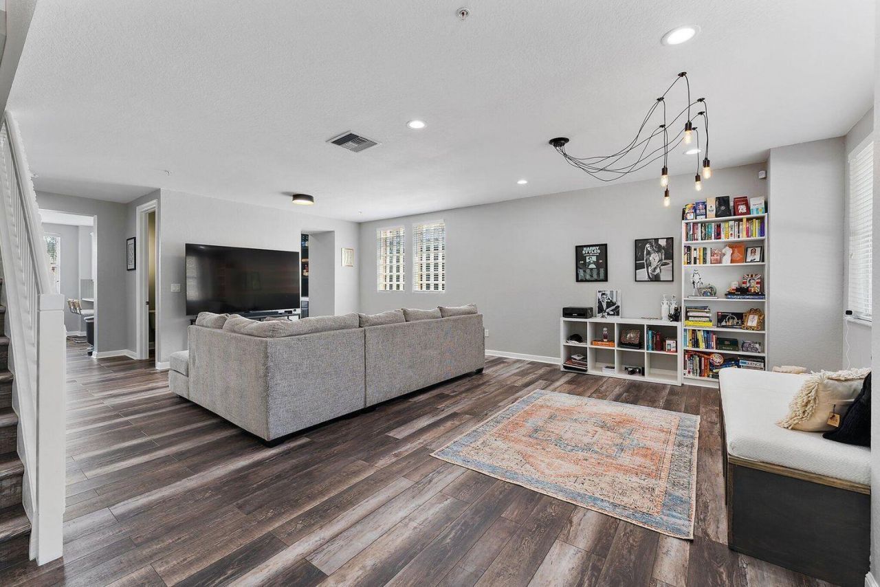 500 Pacific Grove Drive, Unit 8, West Palm Beach, FL 33401 Photo