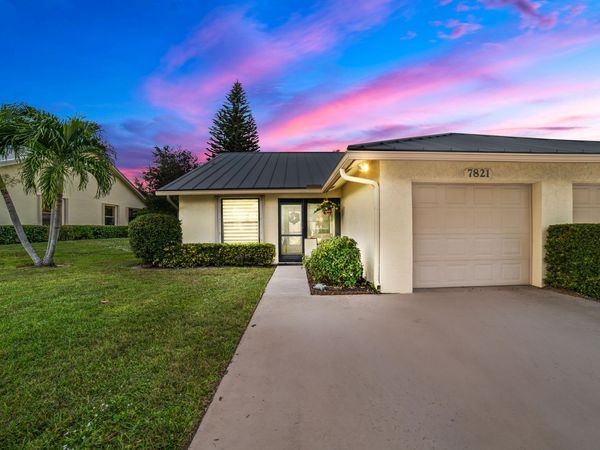 7821 SE Sugar Sand Circle, Hobe Sound, FL 33455