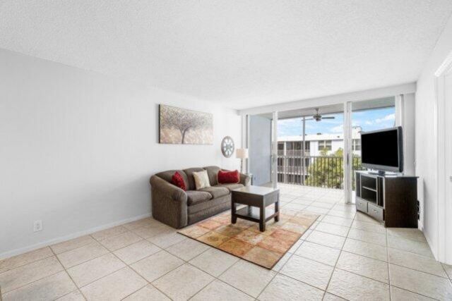 2016 S Federal Highway, Unit E408, Boynton Beach, FL 33435 Photo
