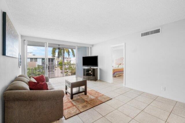 2016 S Federal Highway, Unit E408, Boynton Beach, FL 33435 Photo