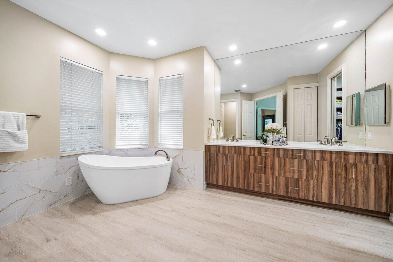 2560 Whispering Oaks Lane, Delray Beach, FL 33445 Photo