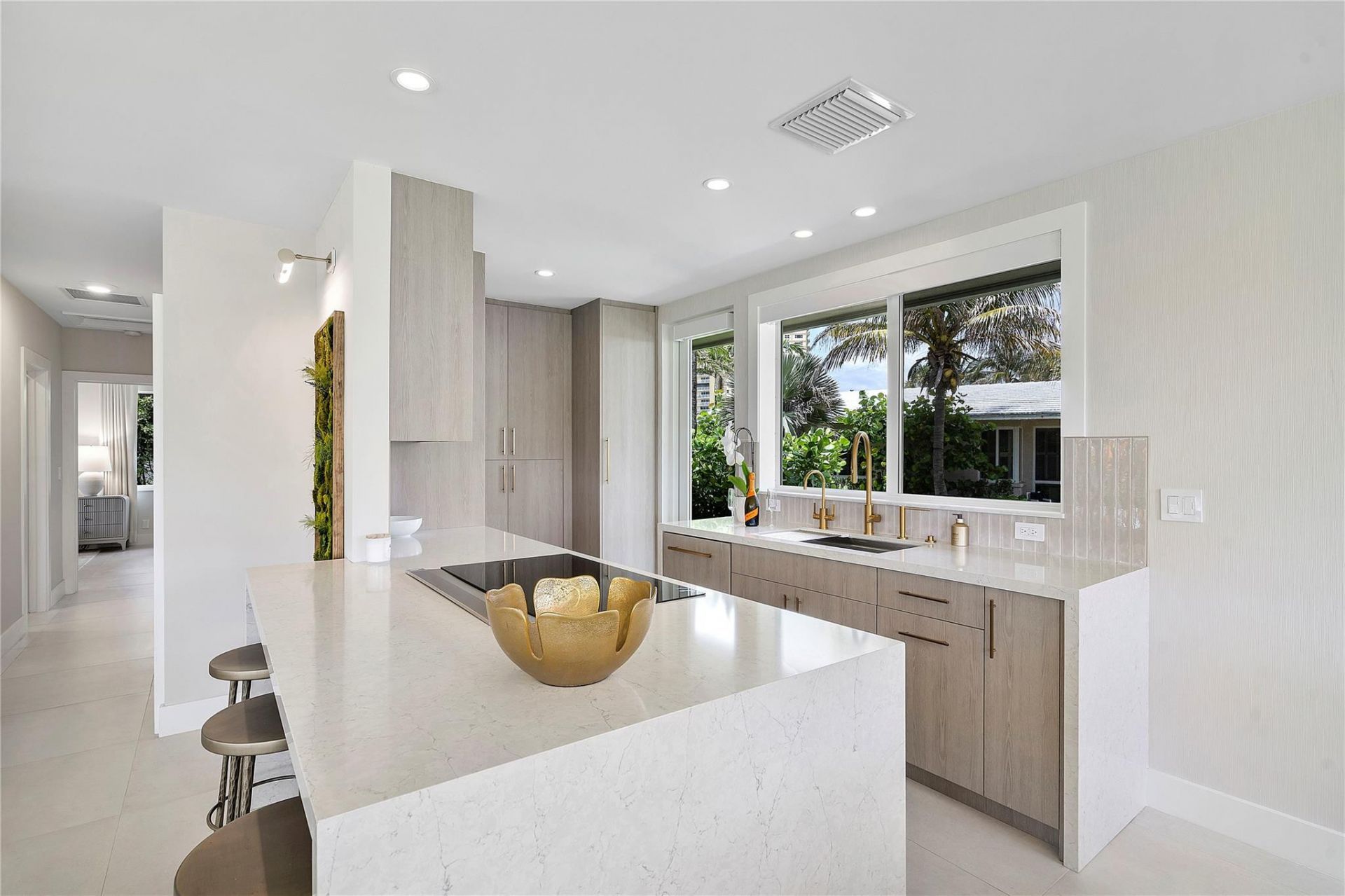 1100 S Ocean Boulevard, Unit D16, Pompano Beach, FL 33062 Photo