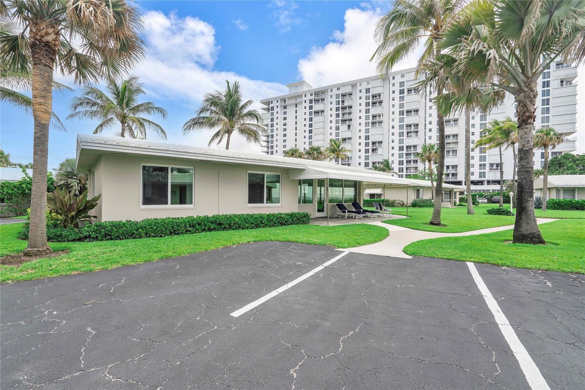 1100 S Ocean Boulevard, Unit D16, Pompano Beach, FL 33062 Photo
