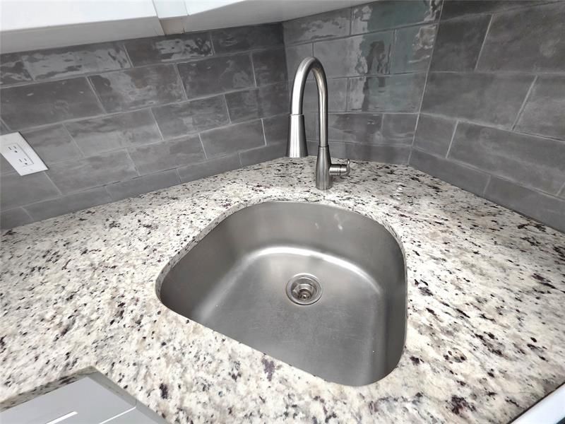 3200 NE 7th Court, Unit 205C, Pompano Beach, FL 33062 Photo