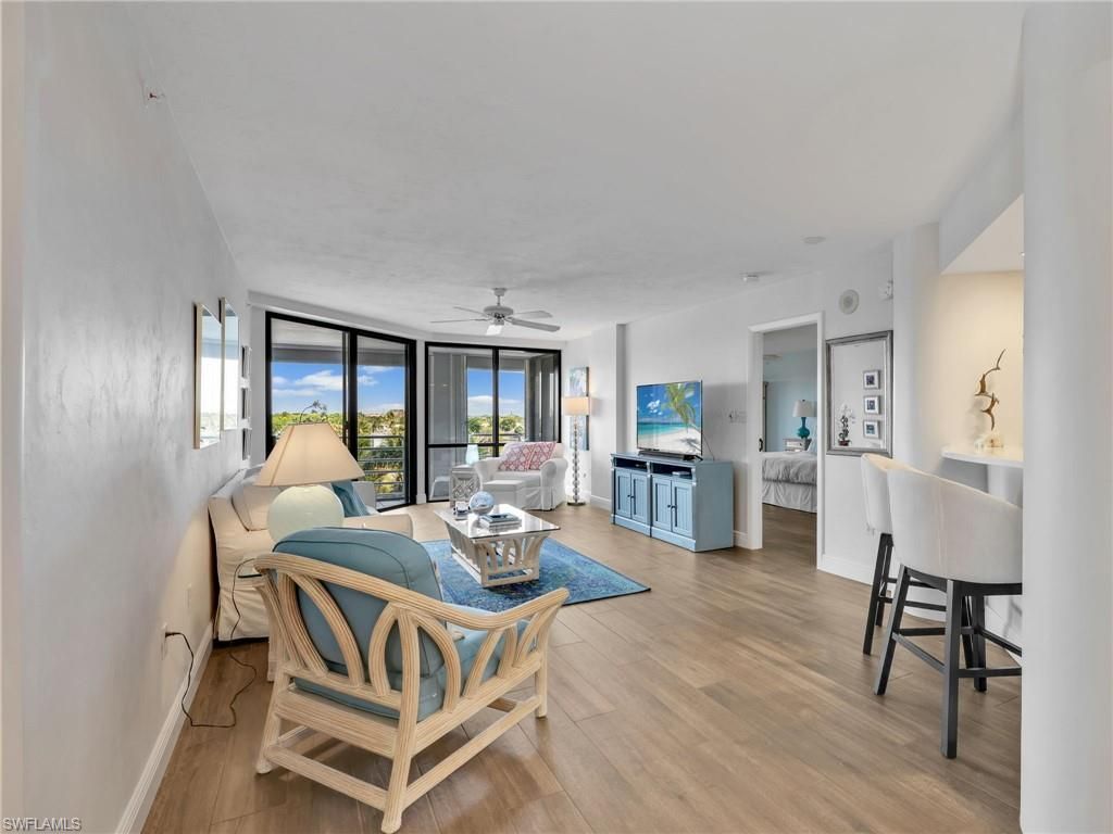 4751 Gulf Shore Blvd N, Unit 602, Naples, FL 34103 Photo