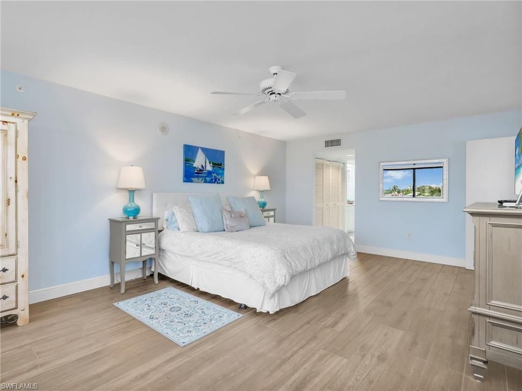 4751 Gulf Shore Blvd N, Unit 602, Naples, FL 34103 Photo