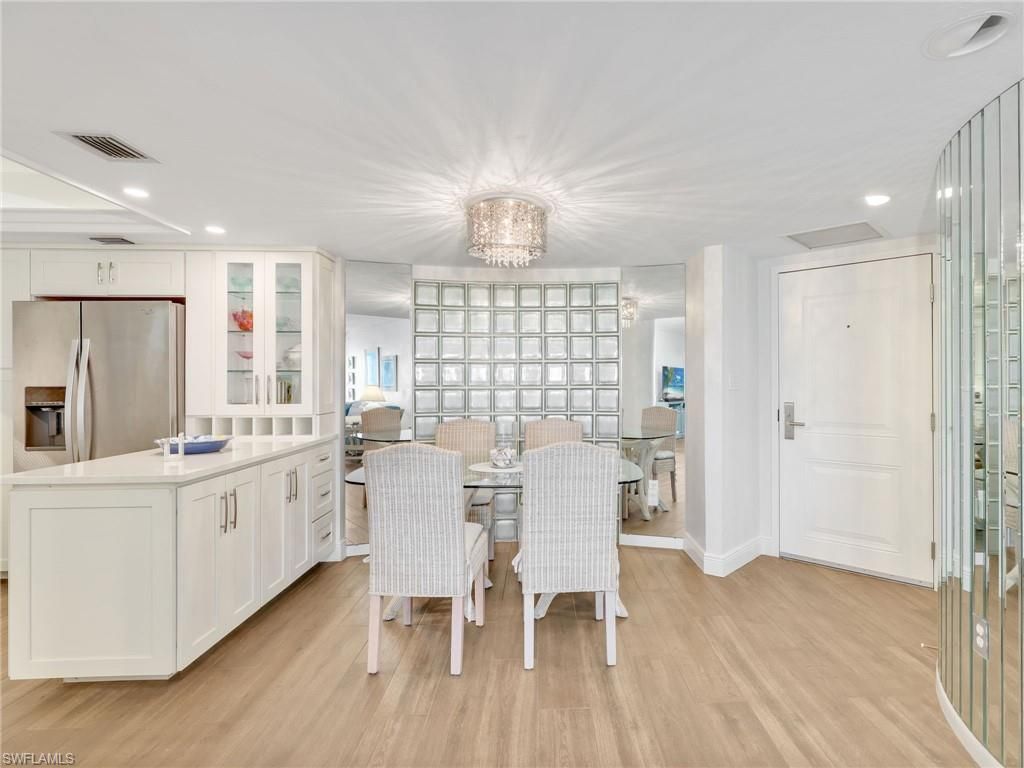 4751 Gulf Shore Blvd N, Unit 602, Naples, FL 34103 Photo