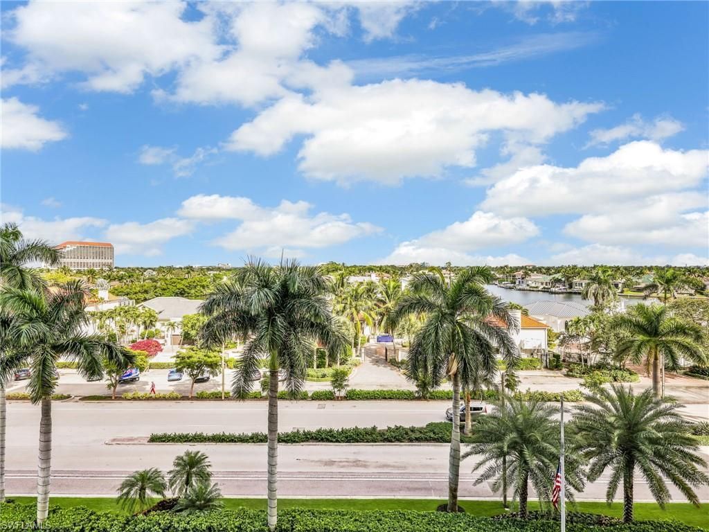 4751 Gulf Shore Blvd N, Unit 602, Naples, FL 34103 Photo
