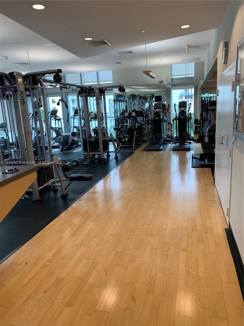 79 SW 12th St, Unit 1002-S, Miami, FL 33130 Photo