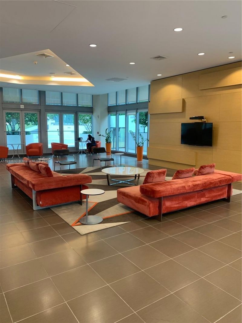 79 SW 12th St, Unit 1002-S, Miami, FL 33130 Photo