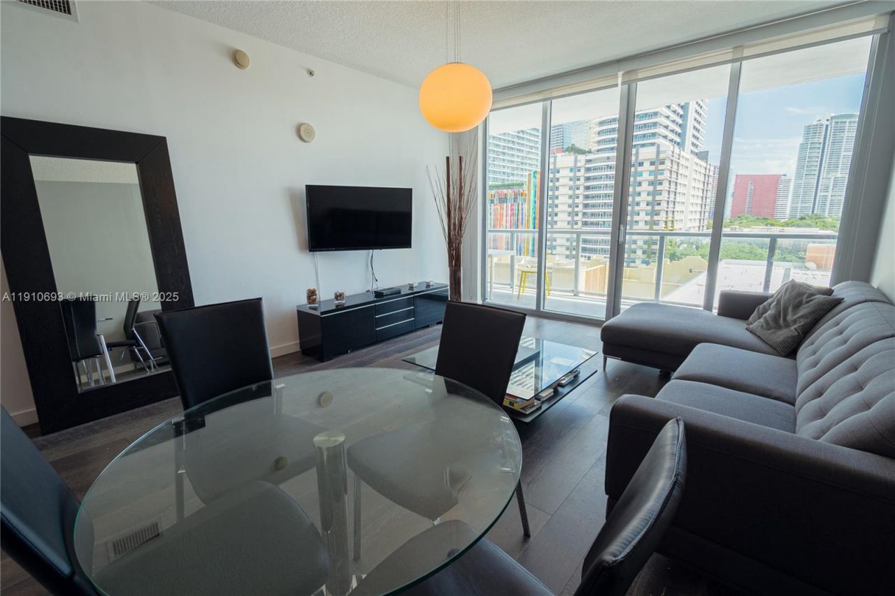 79 SW 12th St, Unit 1002-S, Miami, FL 33130 Photo