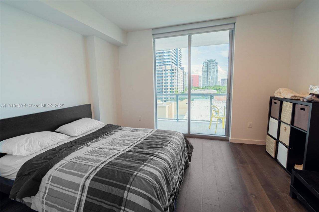 79 SW 12th St, Unit 1002-S, Miami, FL 33130 Photo