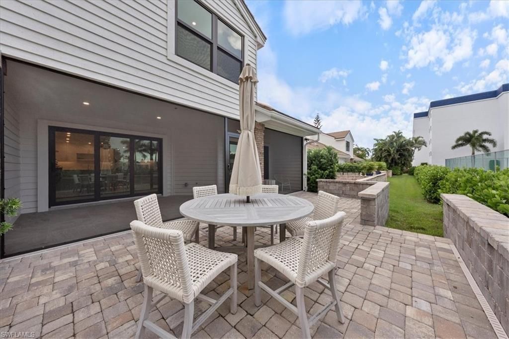 569 Park Shore Dr, Unit G5, Naples, FL 34103 Photo