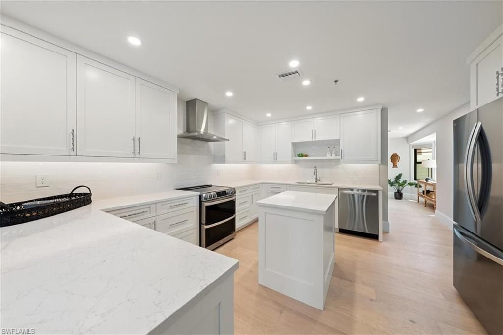 569 Park Shore Dr, Unit G5, Naples, FL 34103 Photo