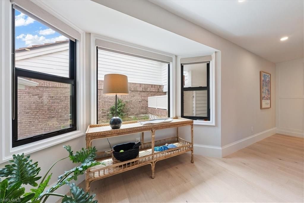 569 Park Shore Dr, Unit G5, Naples, FL 34103 Photo