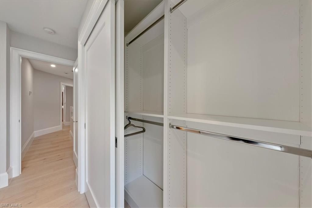 569 Park Shore Dr, Unit G5, Naples, FL 34103 Photo