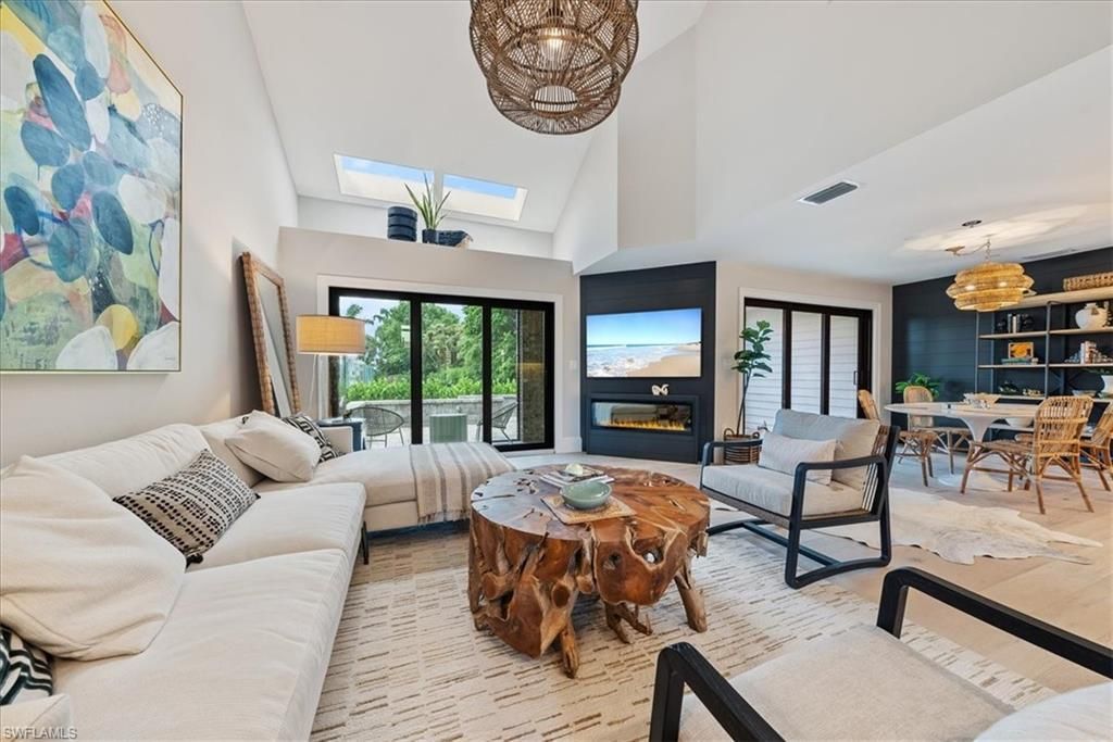 569 Park Shore Dr, Unit G5, Naples, FL 34103 Photo