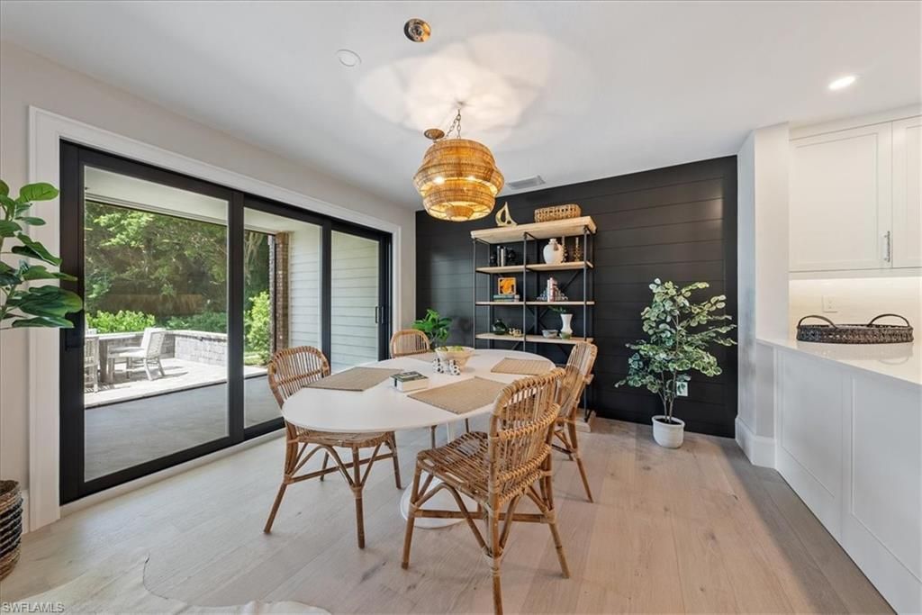 569 Park Shore Dr, Unit G5, Naples, FL 34103 Photo