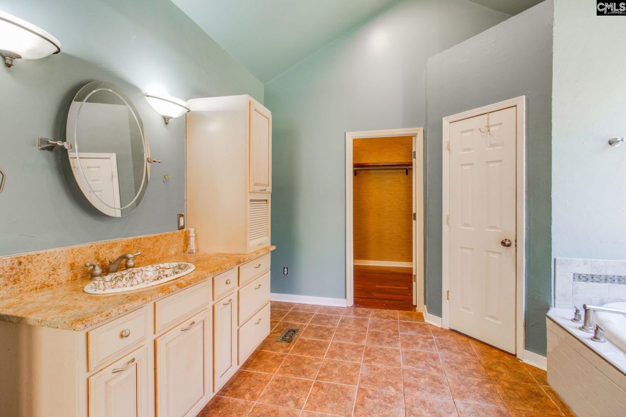 1516 Mullis Road Photo 18