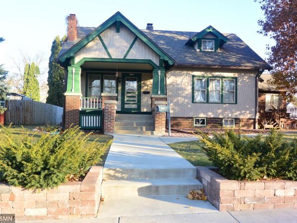 1227 11th Street E, Glencoe, MN 55336