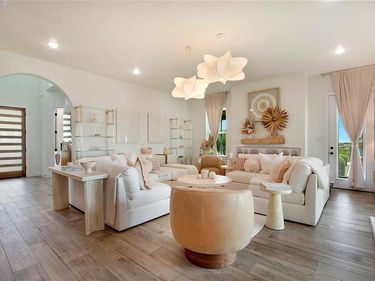 301 Paint Pony Trail N, Fort Worth, TX 76108