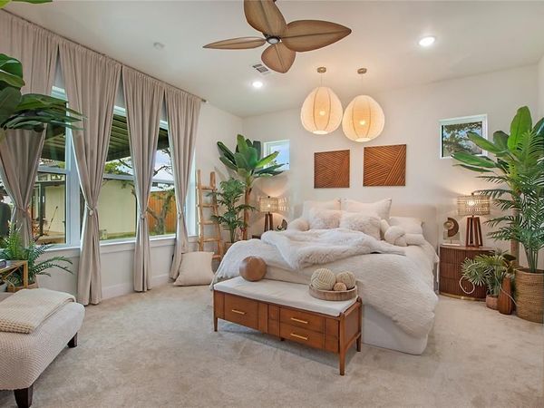 301 Paint Pony Trail N, Fort Worth, TX 76108