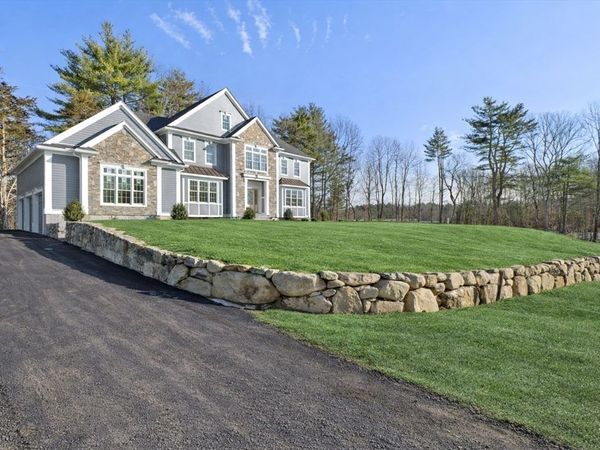 1 Osprey Ct, Rowley, MA 01969